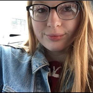 Meet your Posher, Lily